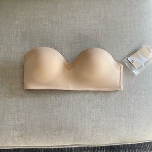 Lively no wire strapless NWT 34B twisted almond